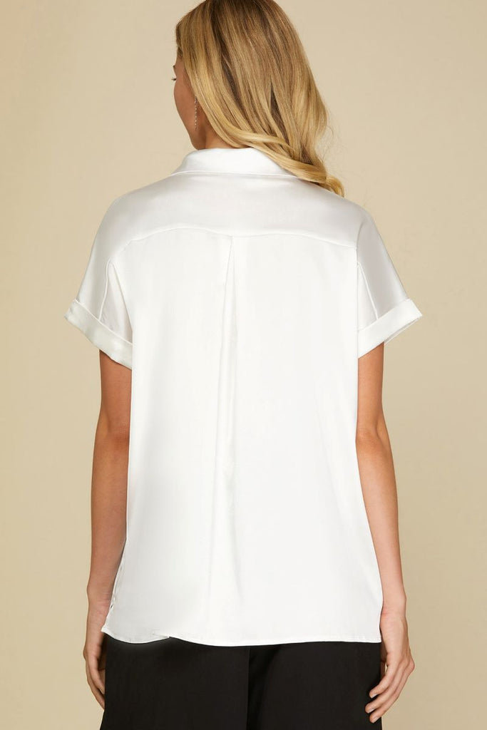 Women’s Satin-Feel Short Sleeve Button-Down Shirt – Relaxed Straight Fit with Rolled Cuffs & Chest Pocket