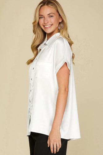 Women’s Satin-Feel Short Sleeve Button-Down Shirt – Relaxed Straight Fit with Rolled Cuffs & Chest Pocket