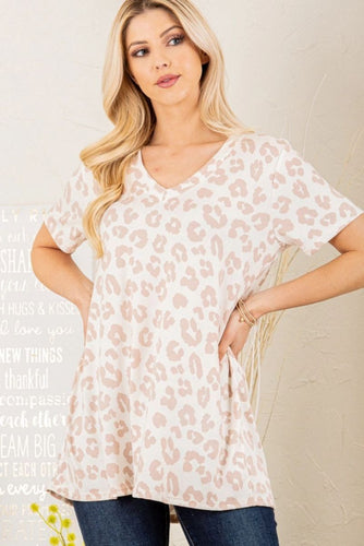 Women’s V-Neck Printed Tee – Loose A-Line Short Sleeve Casual Top